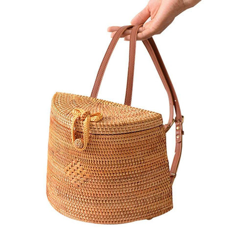 Straw Woven Backpack Bag For Girl Women,Rattan Ins Style Backpack Basket Hand woven Bag Crossbody Bag Shoulder bag
