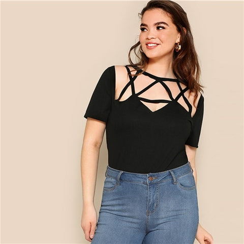SHEIN Plus Size Sexy Black Cage Yoke Form Fitted Plain Tee T-shirts Women 2019 Summer Round Neck Short Sleeve Tops Tees